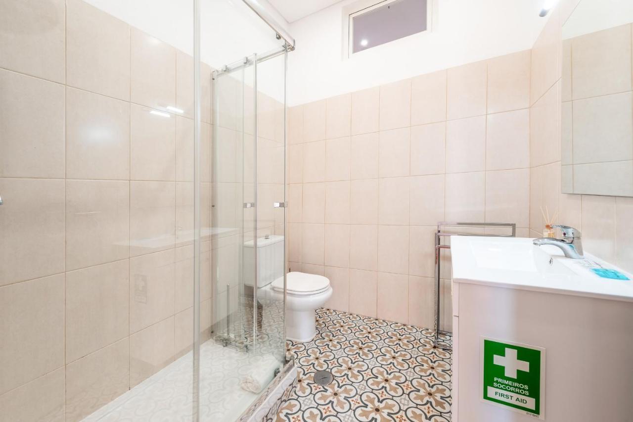 Vita Portucale ! Deluxe 3 Bedroom Apartment In Arroios Lisbona Esterno foto