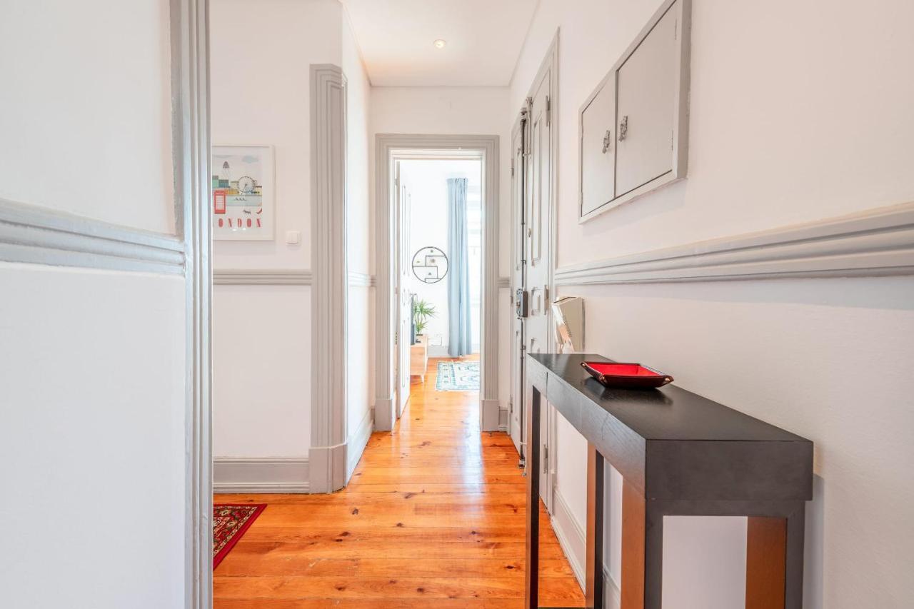 Vita Portucale ! Deluxe 3 Bedroom Apartment In Arroios Lisbona Esterno foto
