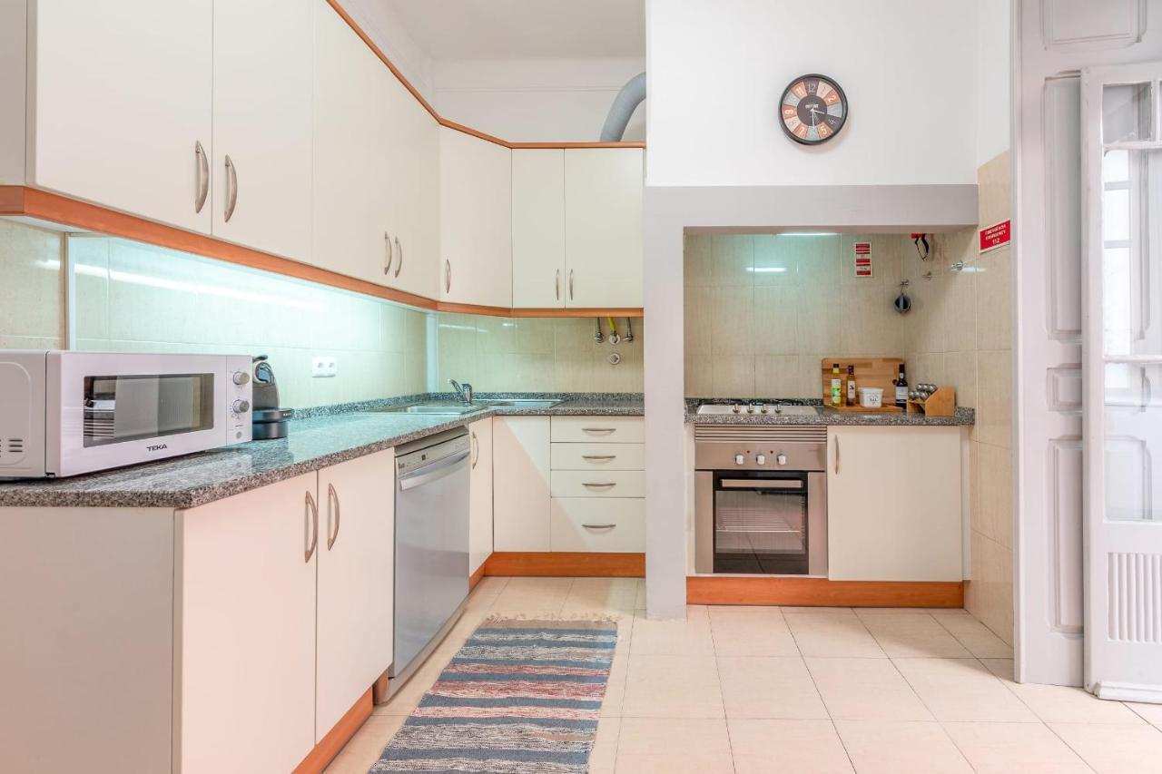 Vita Portucale ! Deluxe 3 Bedroom Apartment In Arroios Lisbona Esterno foto
