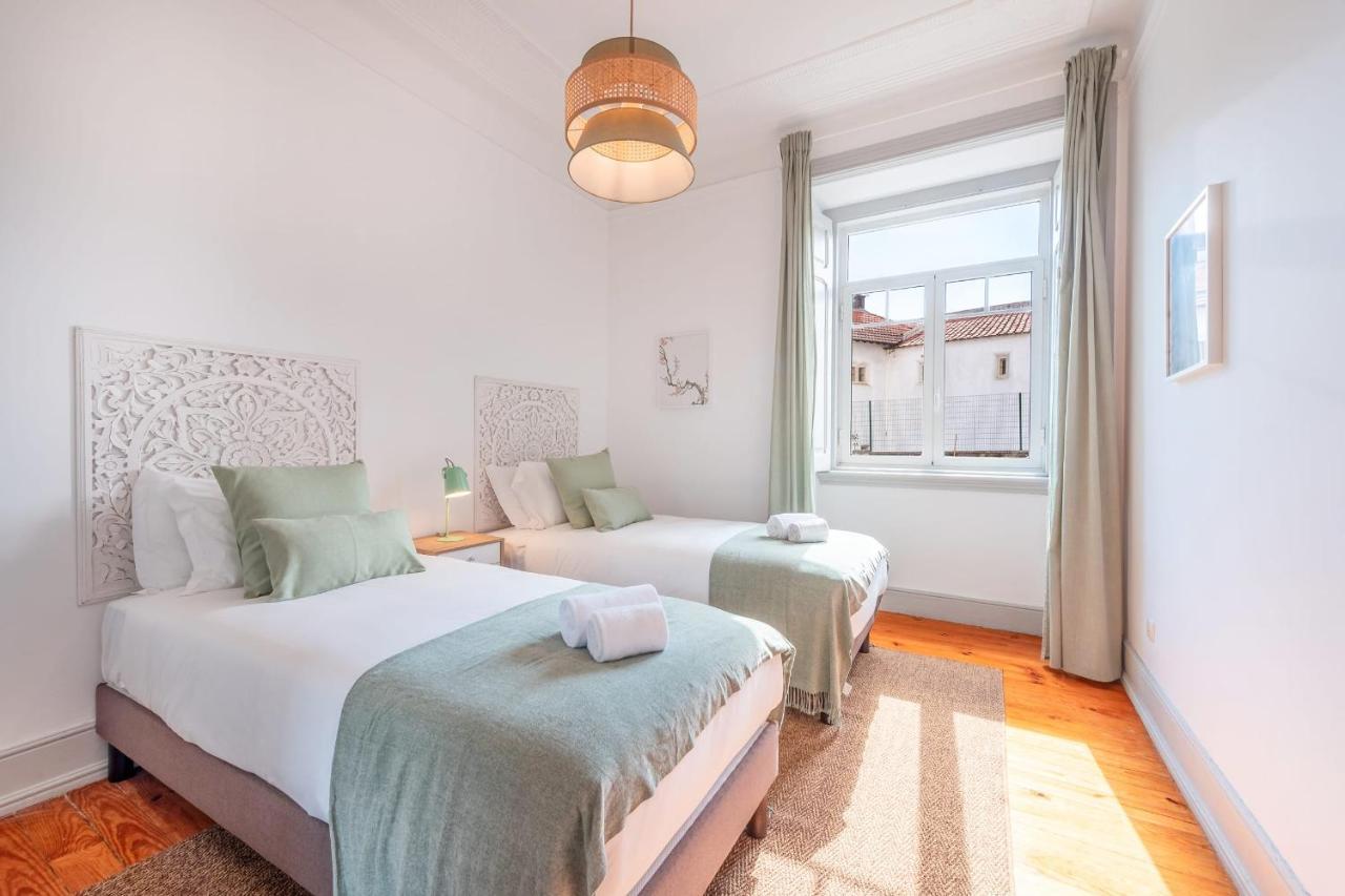 Vita Portucale ! Deluxe 3 Bedroom Apartment In Arroios Lisbona Esterno foto