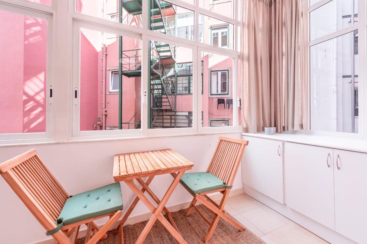 Vita Portucale ! Deluxe 3 Bedroom Apartment In Arroios Lisbona Esterno foto